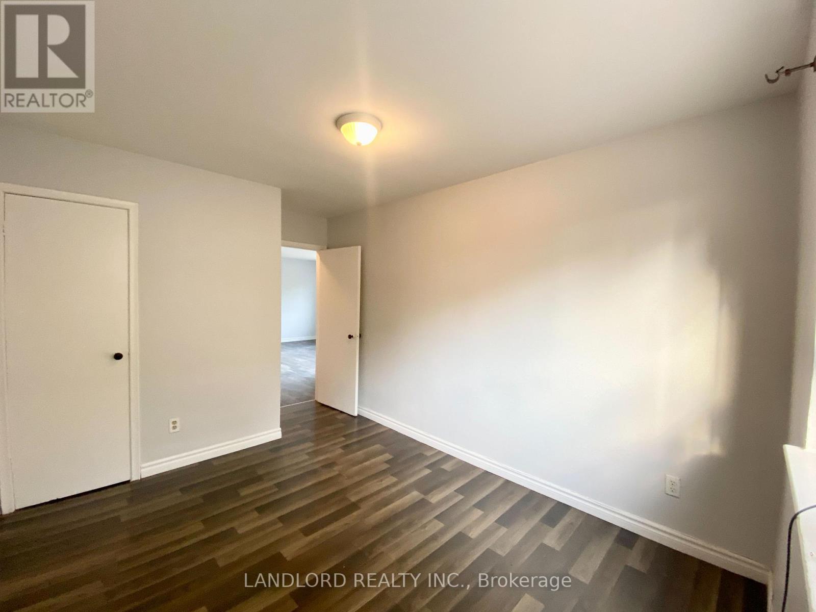 4 - 127 SCARLETT ROAD