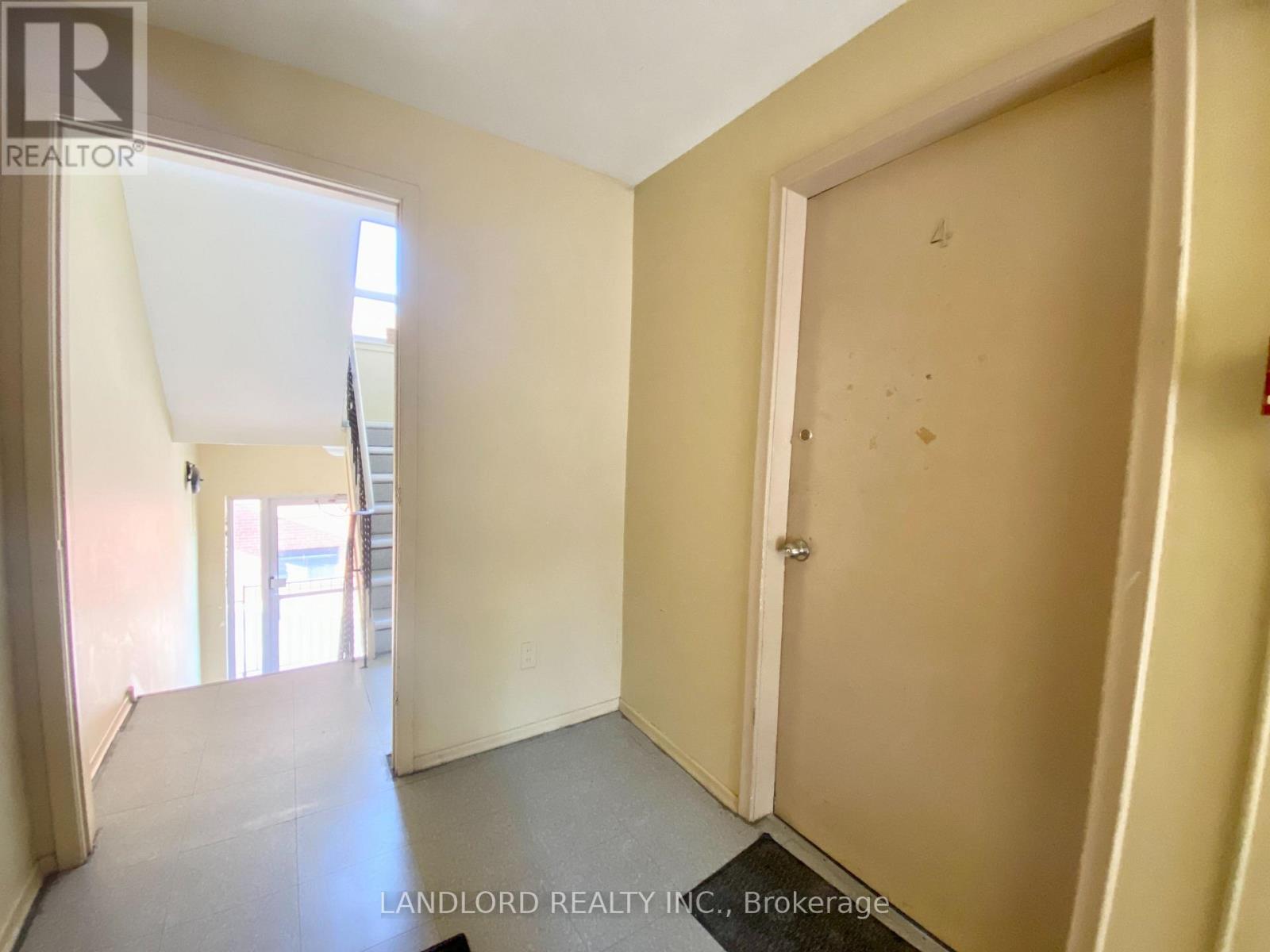 4 - 127 Scarlett Road, Toronto, Ontario  M6N 4K6 - Photo 18 - W13693622