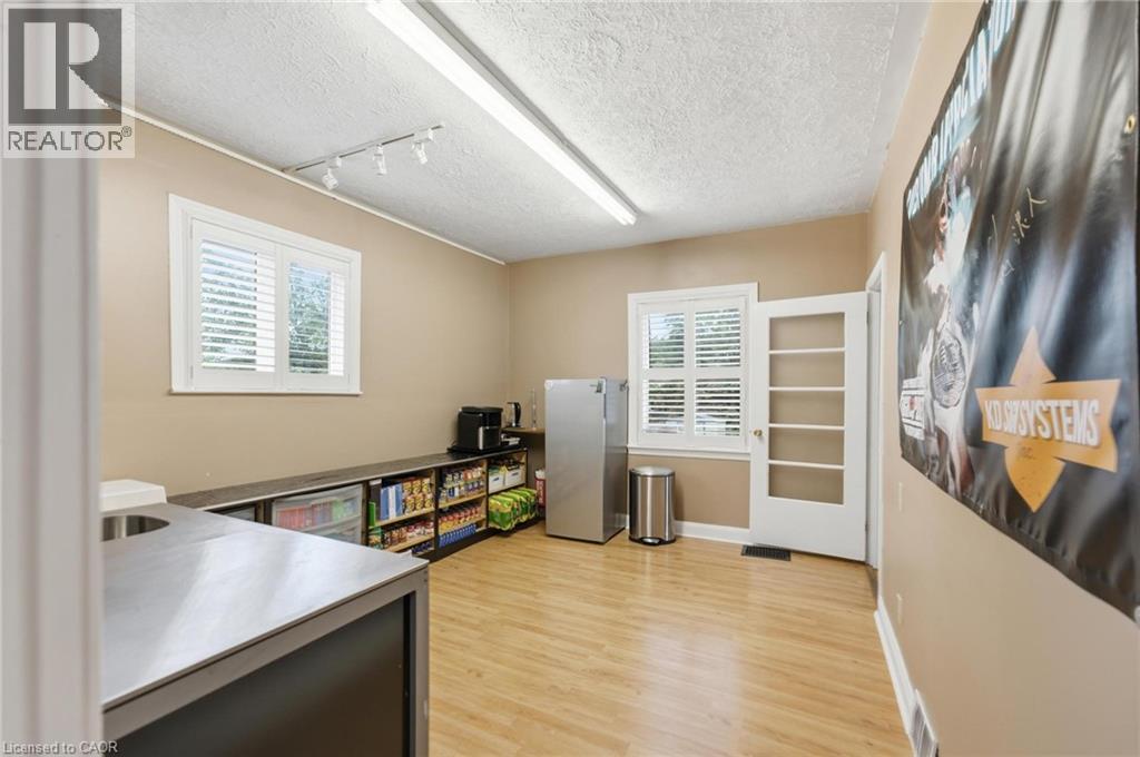 1260 Highway 8, Stoney Creek, Ontario  L8E 5Y3 - Photo 11 - 40836479