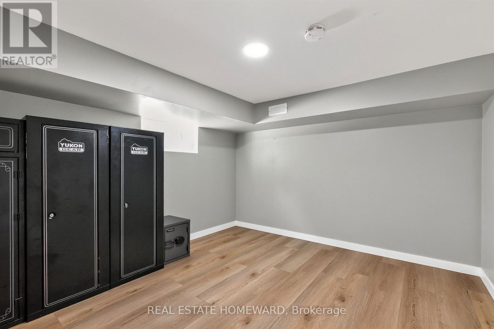 413 O'connor Drive, Toronto, Ontario  M4J 2W4 - Photo 22 - E13692432