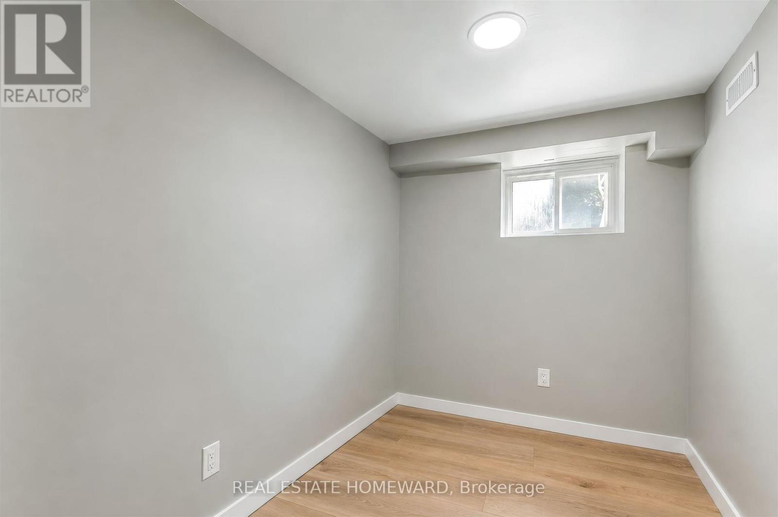 413 O'connor Drive, Toronto, Ontario  M4J 2W4 - Photo 20 - E13692432
