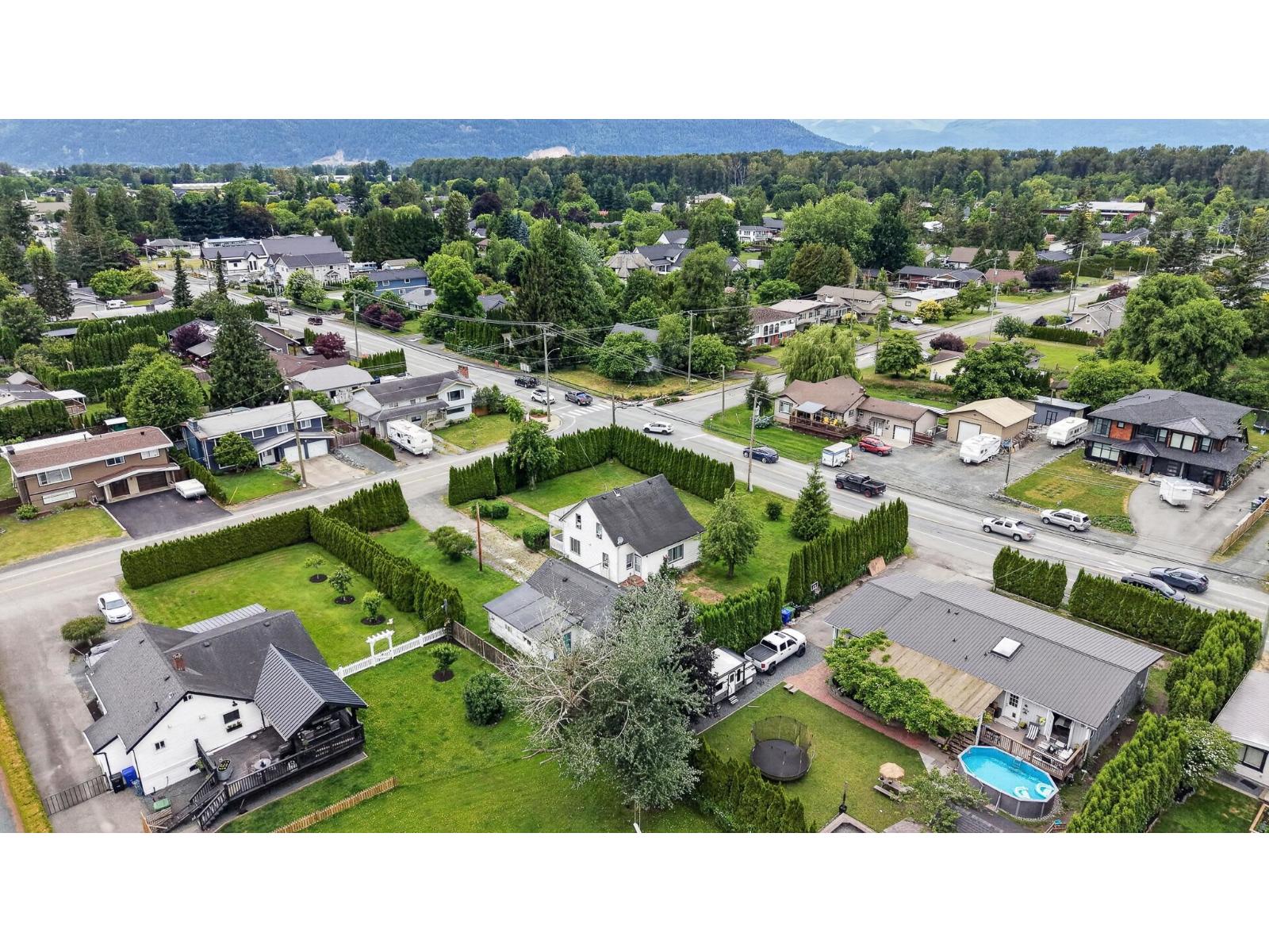 4392 Wilson Road, Yarrow, Yarrow, British Columbia  V2R 5C6 - Photo 11 - R3133960