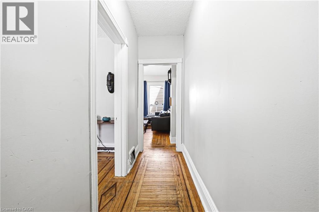 43 Harvey Street, Hamilton, Ontario  L8L 2L9 - Photo 5 - 40849826