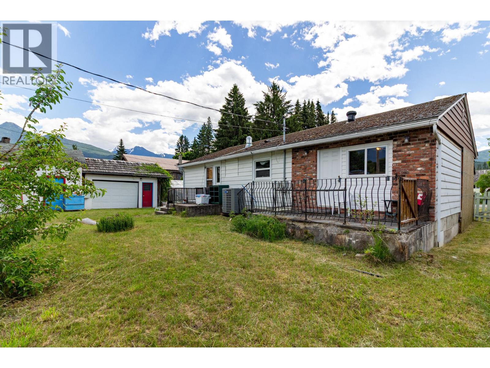 238 B Avenue, Kaslo, British Columbia  V0G 1M0 - Photo 27 - 10391941