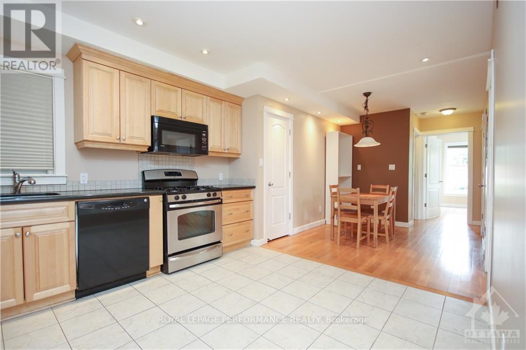 2 - 736 Cooper Street W, Ottawa, Ontario K1R 5J6 - Photo 3 - X13693640