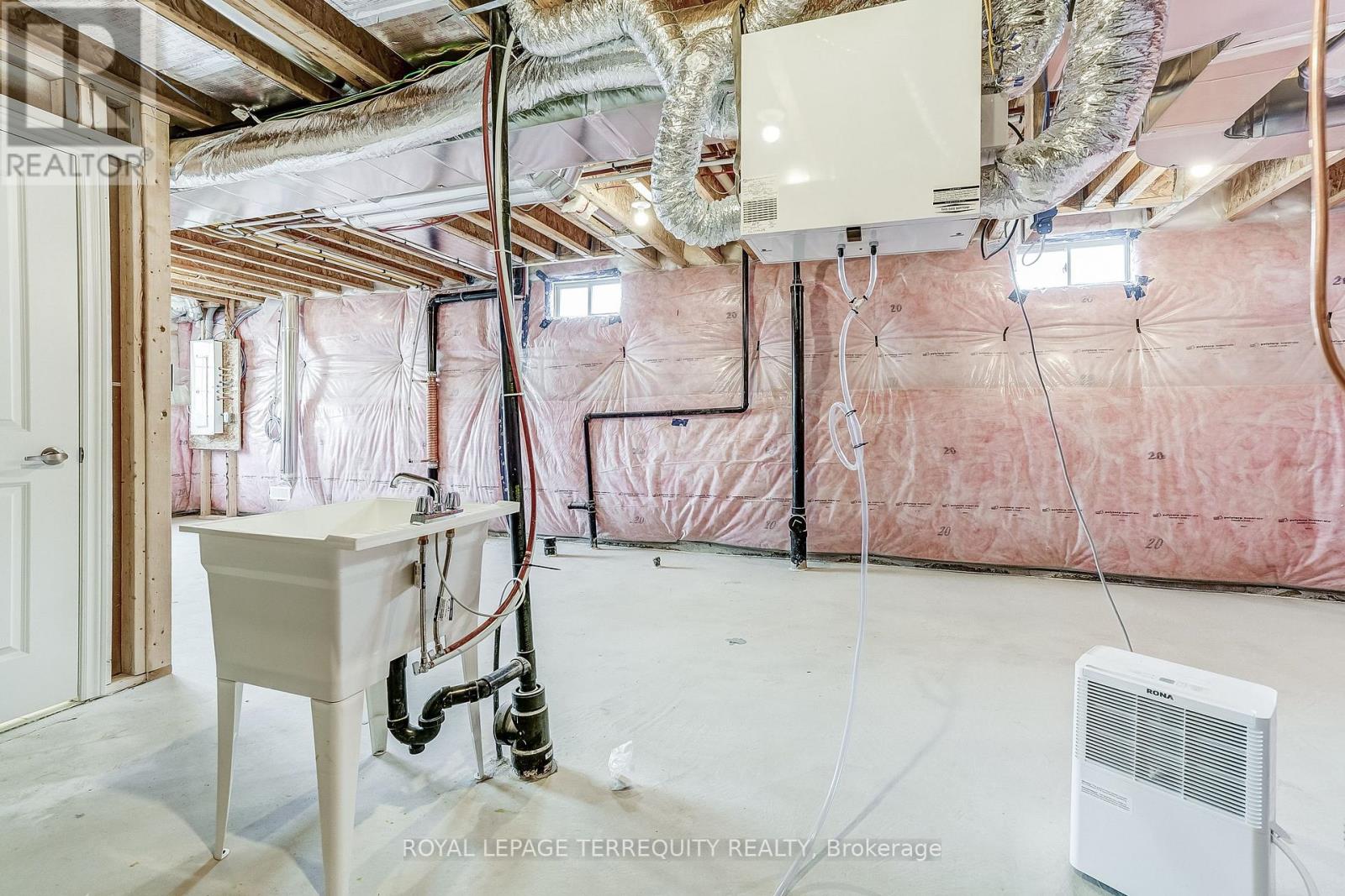1218 Elizabeth Mackenzie Trail, Pickering, Ontario  L1X 0S3 - Photo 42 - E13693650