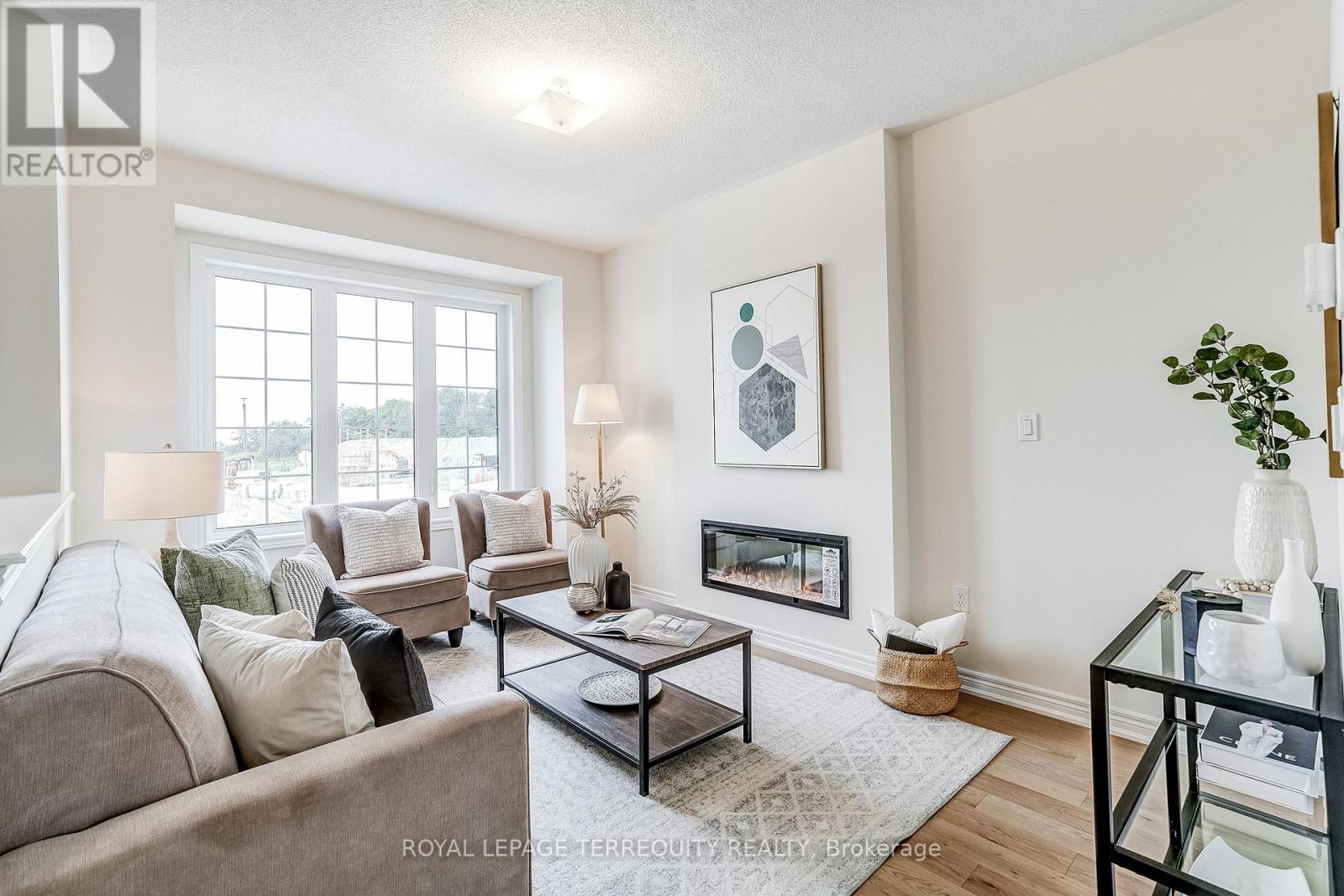 1218 Elizabeth Mackenzie Trail, Pickering, Ontario  L1X 0S3 - Photo 6 - E13693650