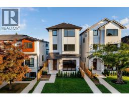3 6682 NAPIER STREET, Burnaby, British Columbia