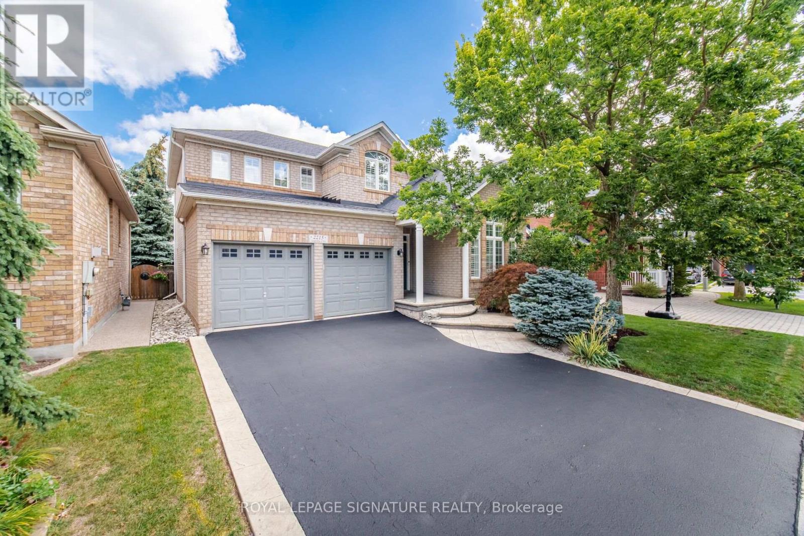 2215 Lapsley Crescent, Oakville, Ontario  L6M 4V2 - Photo 1 - W13693644