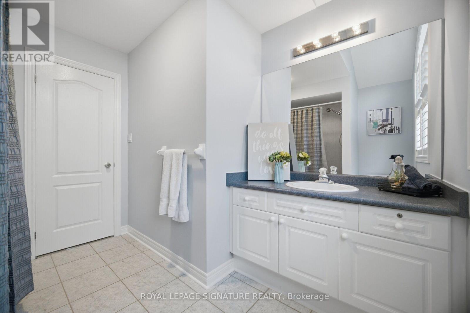 2215 Lapsley Crescent, Oakville, Ontario  L6M 4V2 - Photo 19 - W13693644
