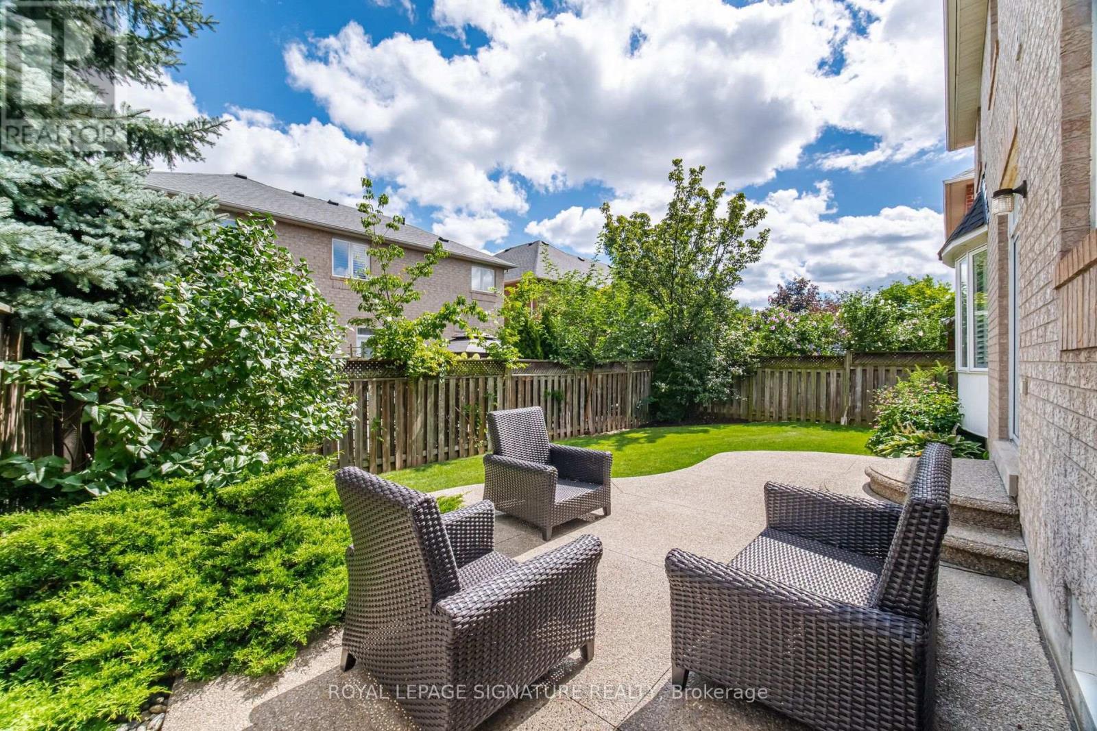 2215 Lapsley Crescent, Oakville, Ontario  L6M 4V2 - Photo 22 - W13693644
