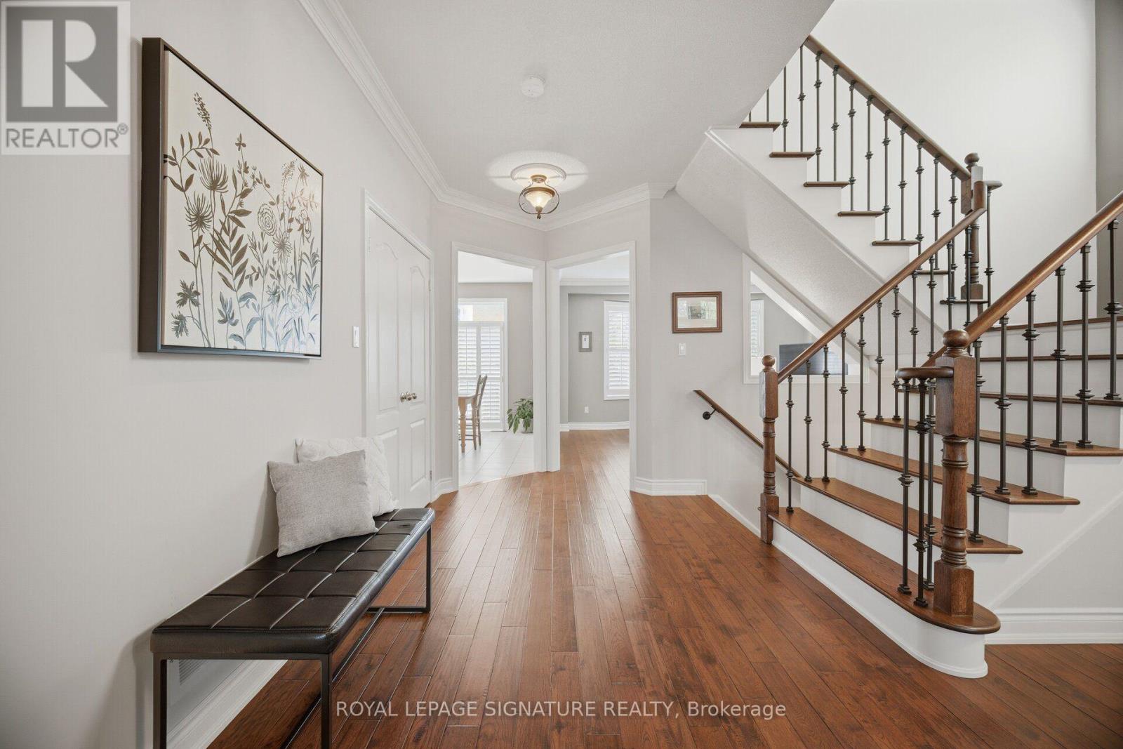 2215 Lapsley Crescent, Oakville, Ontario  L6M 4V2 - Photo 5 - W13693644