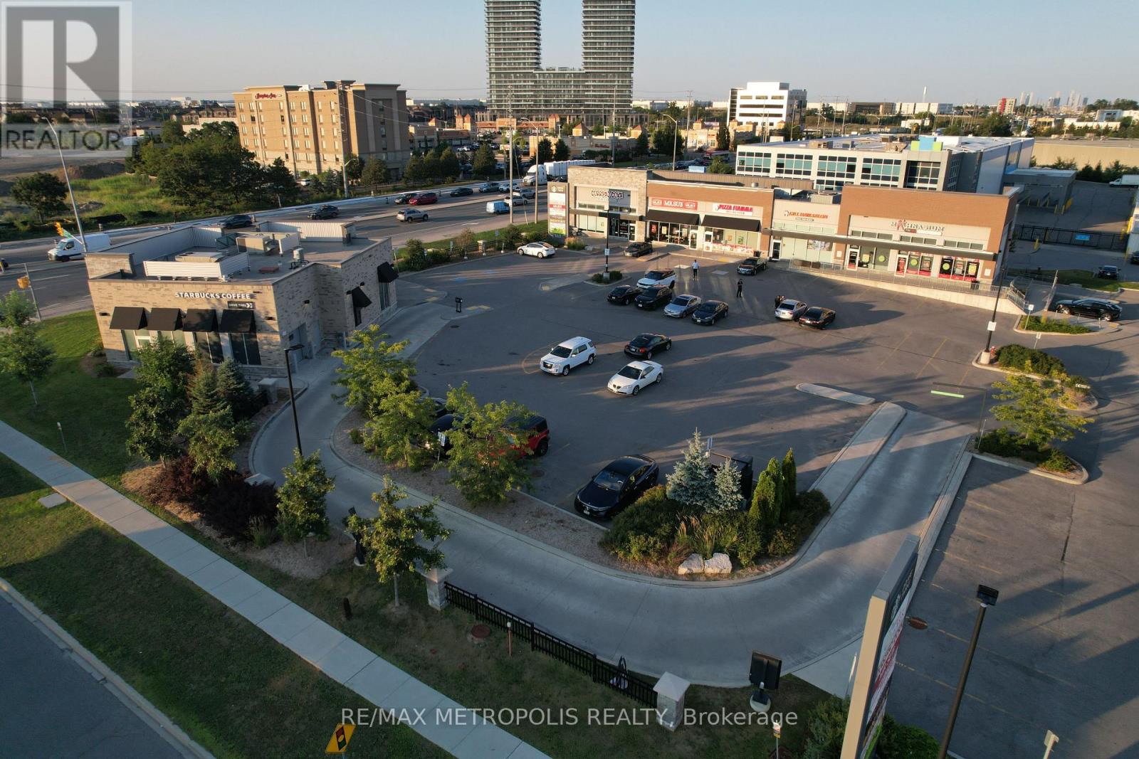 52 Gore Valley Trail, Brampton, Ontario  L6P 2G9 - Photo 25 - W13693646
