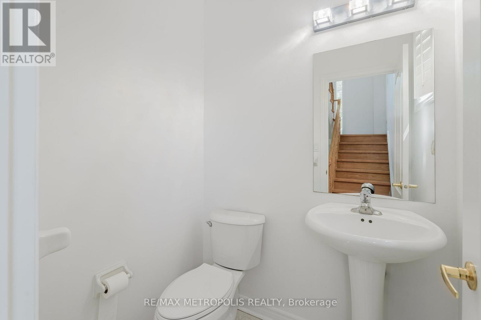 52 Gore Valley Trail, Brampton, Ontario  L6P 2G9 - Photo 6 - W13693646