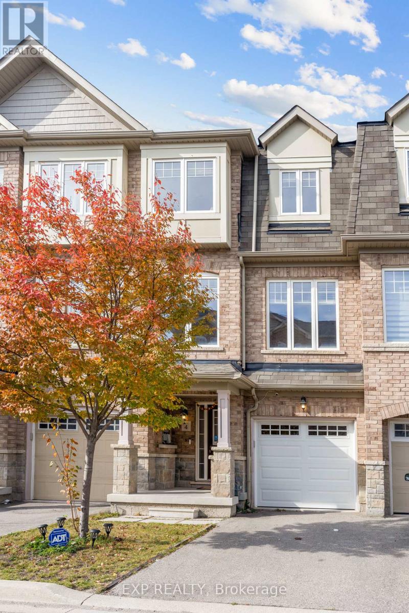 4 Magdalene Crescent, Brampton, Ontario  L6Z 0G9 - Photo 2 - W13693656