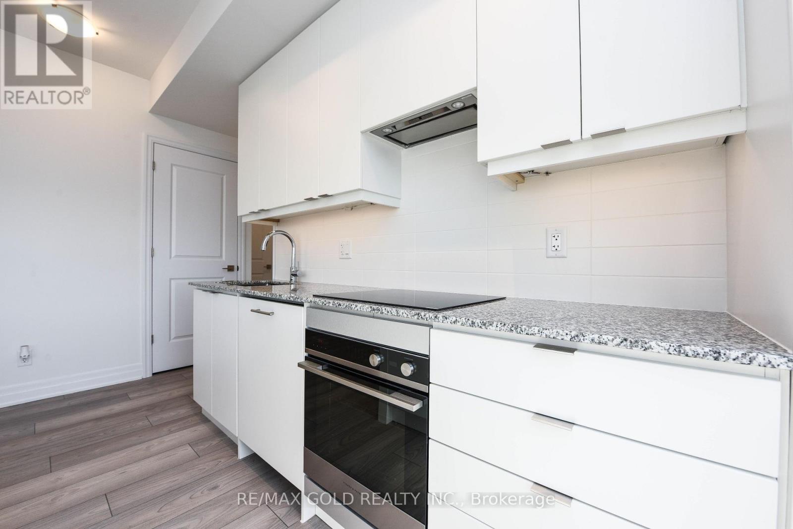 3209 - 36 Elm Drive, Mississauga, Ontario  L5B 1L9 - Photo 15 - W13689128