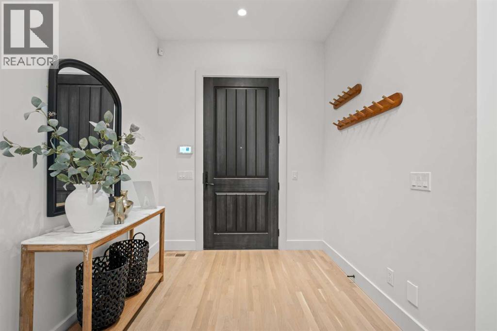 3041 1 Street SW, Calgary, Alberta  T2S 1P7 - Photo 2 - A2329873