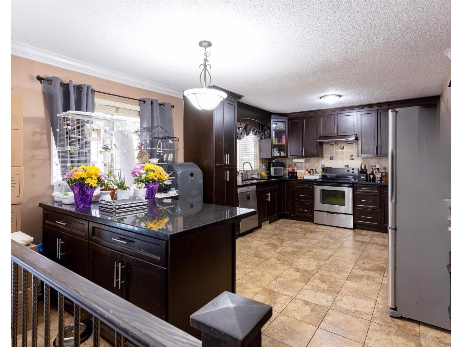 7570 May Street, Mission, British Columbia  V2V 3E1 - Photo 10 - R3129664