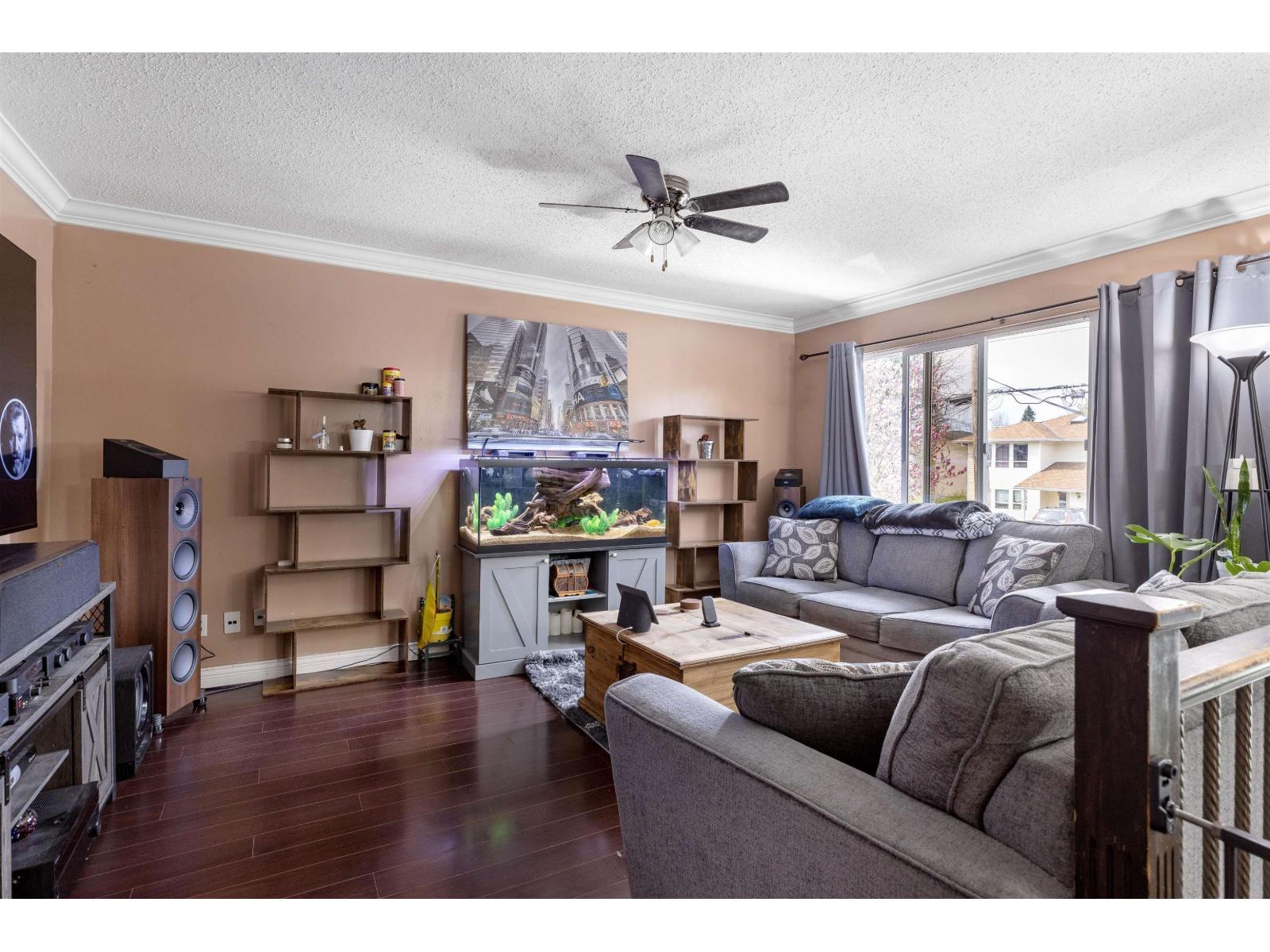 7570 May Street, Mission, British Columbia  V2V 3E1 - Photo 2 - R3129664