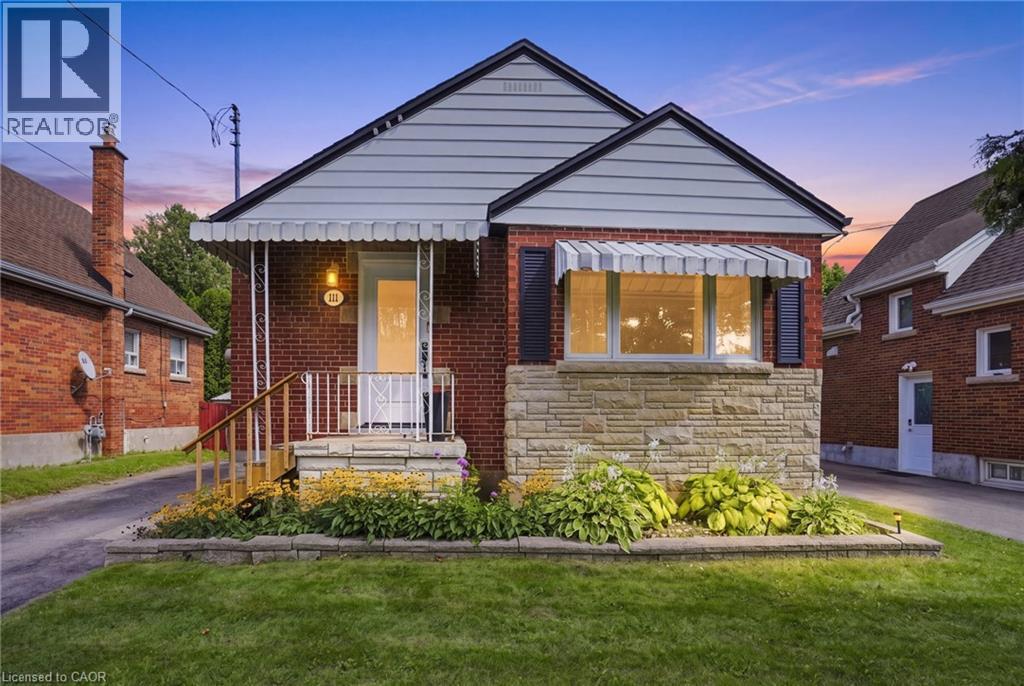 111 SHARON Avenue, Hamilton, Ontario