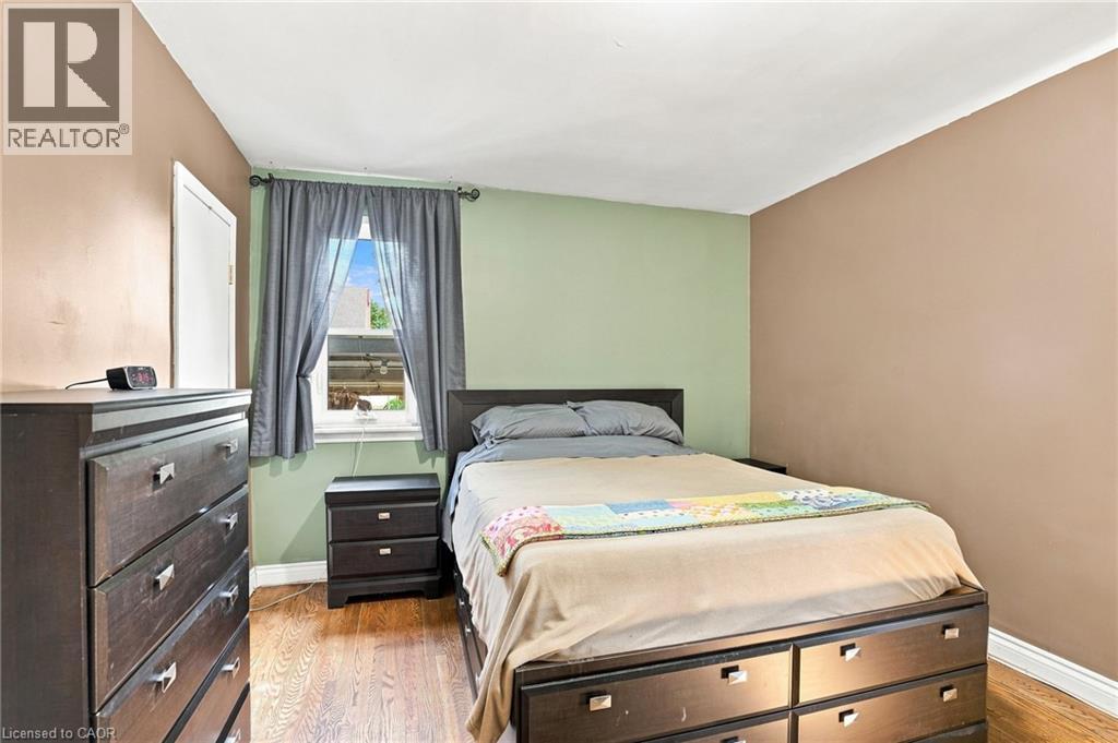 111 Sharon Avenue, Hamilton, Ontario  L8T 1E4 - Photo 15 - 40856553