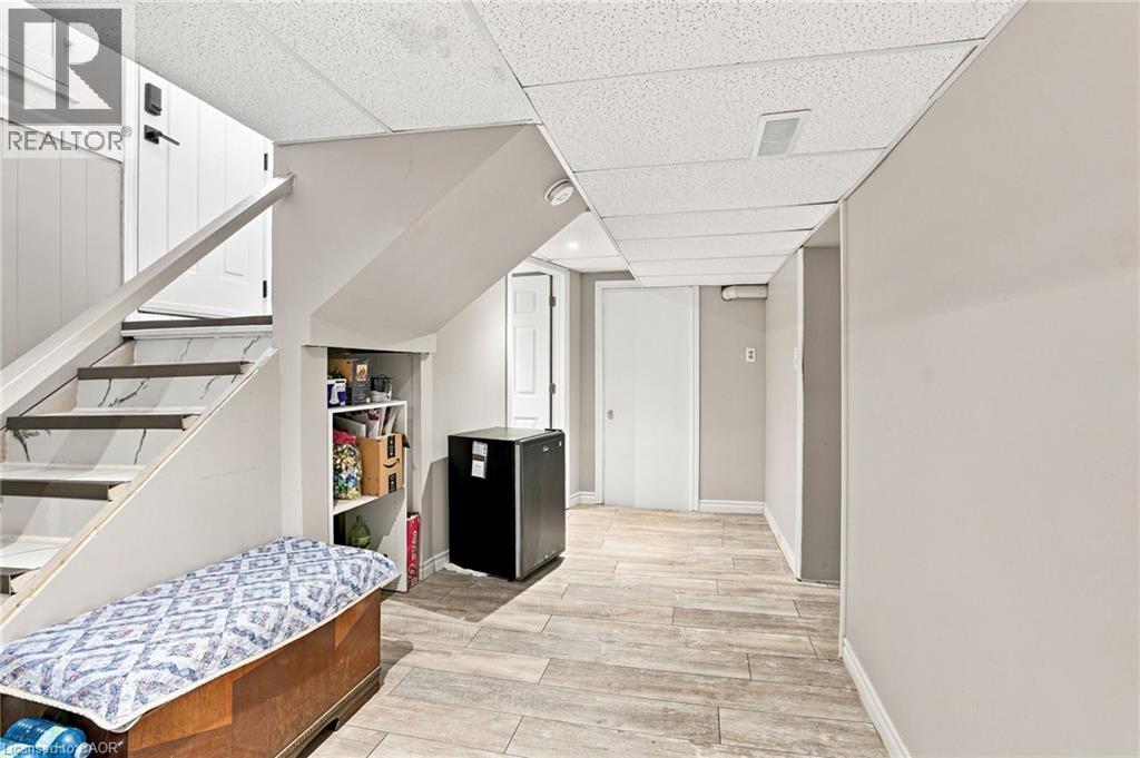 111 Sharon Avenue, Hamilton, Ontario  L8T 1E4 - Photo 23 - 40856553
