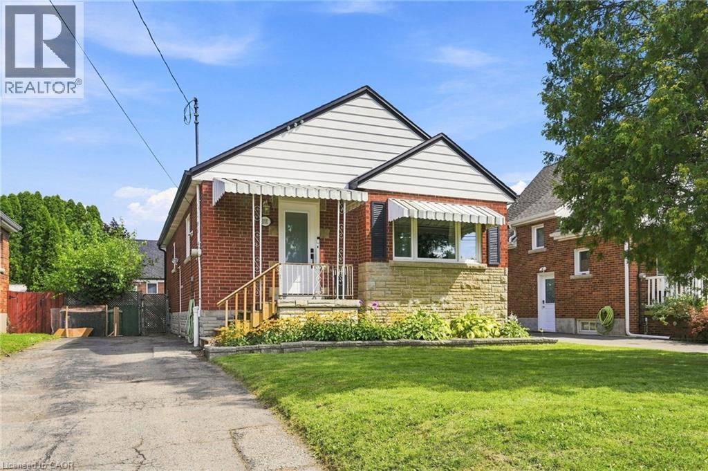 111 Sharon Avenue, Hamilton, Ontario  L8T 1E4 - Photo 2 - 40856553