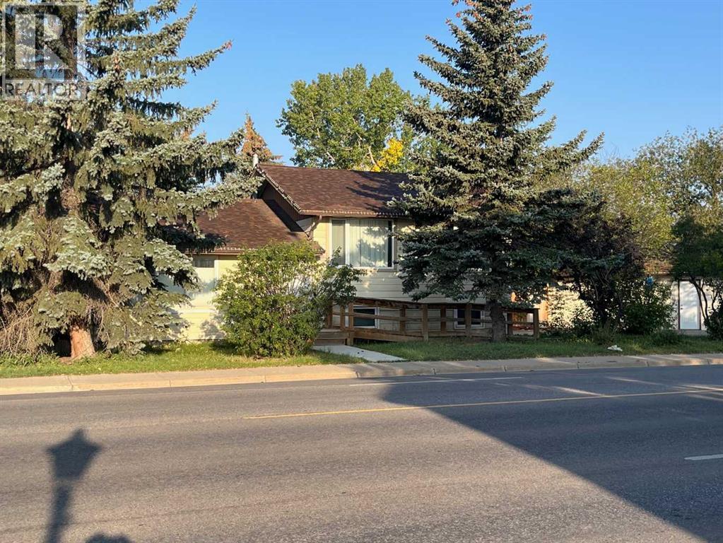 309 Main Street NW, Airdrie, Alberta  T4B 1E2 - Photo 9 - A2285395