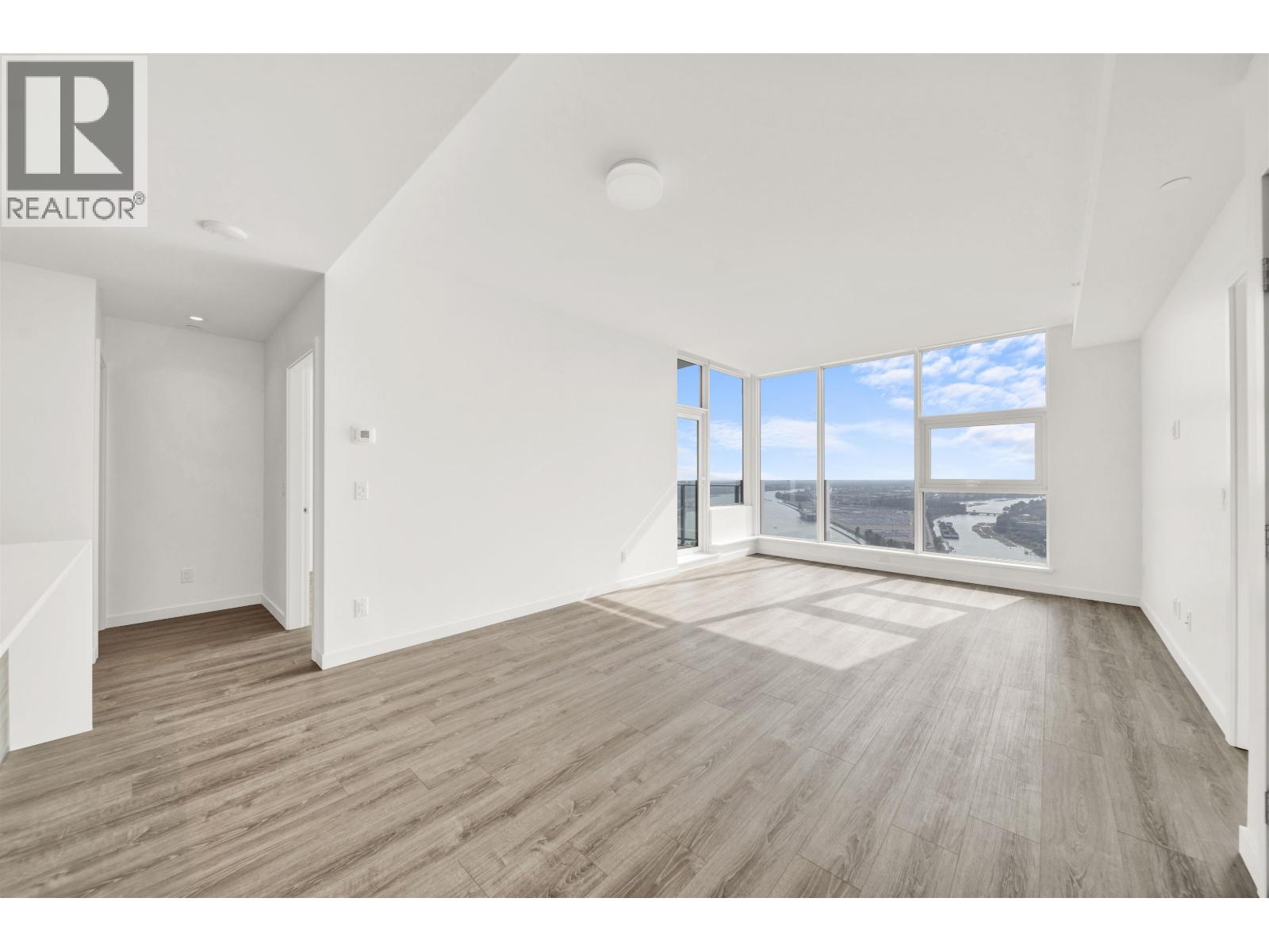 5001 680 QUAYSIDE DRIVE, New Westminster, British Columbia