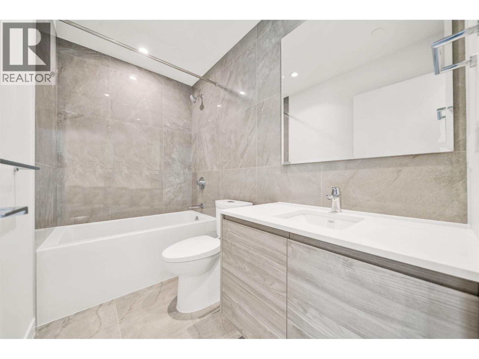 5001 680 Quayside Drive, New Westminster, British Columbia  V3M 0P2 - Photo 13 - R3155919