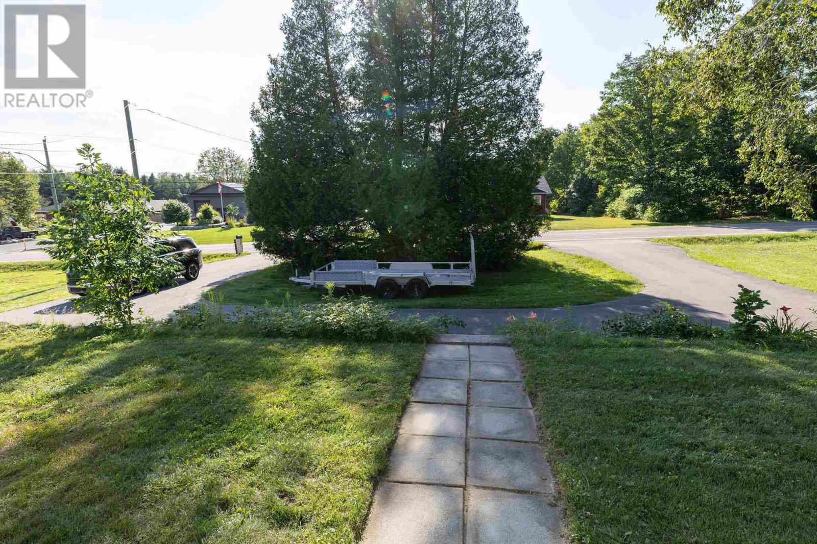 202 Old Goulais Bay Rd, Includes 196 Old Goulais Bay Road, Sault Ste. Marie, Ontario  P6A 0B5 - Photo 10 - SM262234