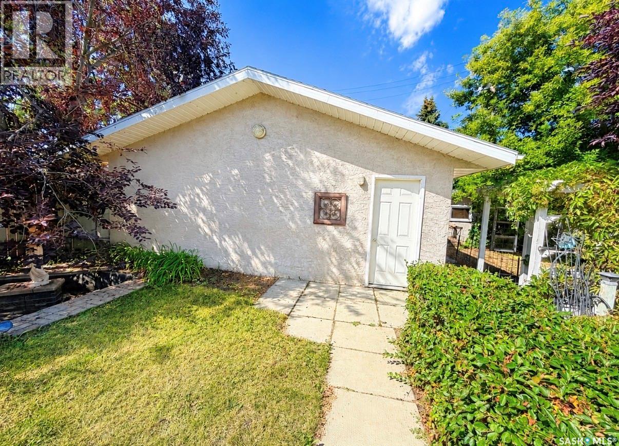 204 Brownlee Street, Herbert, Saskatchewan  S0H 2A0 - Photo 25 - SK046092