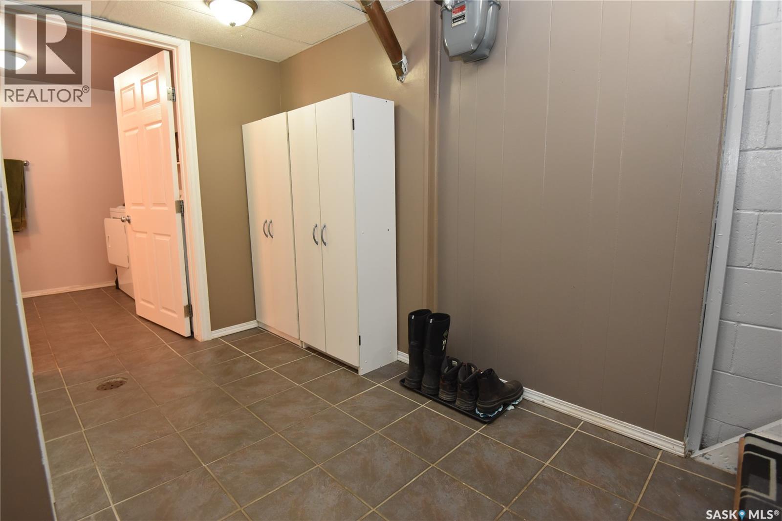 415 8th Avenue W, Nipawin, Saskatchewan  S0E 1E0 - Photo 24 - SK046087