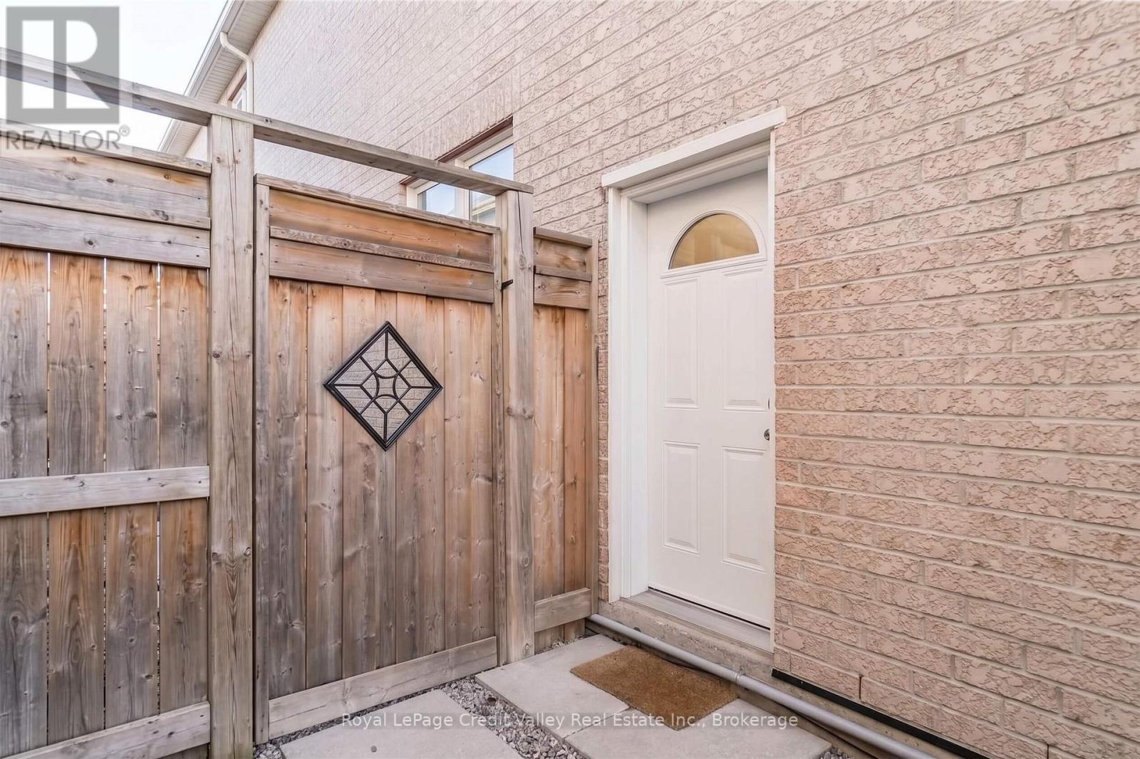 (Bsmt) - 9 Old Field Crescent, East Gwillimbury, Ontario  L9N 0A5 - Photo 2 - N13693776