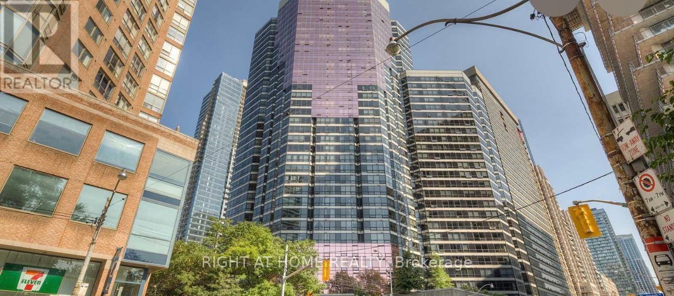 615 - 1001 Bay Street, Toronto, Ontario  M5S 3A6 - Photo 1 - C13693718
