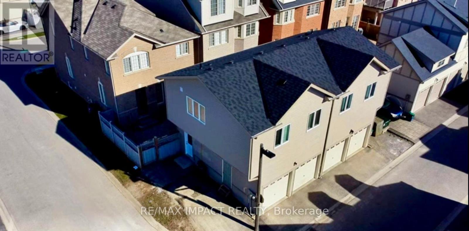 COACH - 32 TOULOUSE COURT, Markham, Ontario
