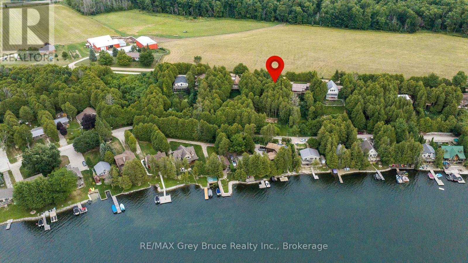 34 Hilltop Drive, South Bruce Peninsula, Ontario  N0H 1A0 - Photo 11 - X13693778