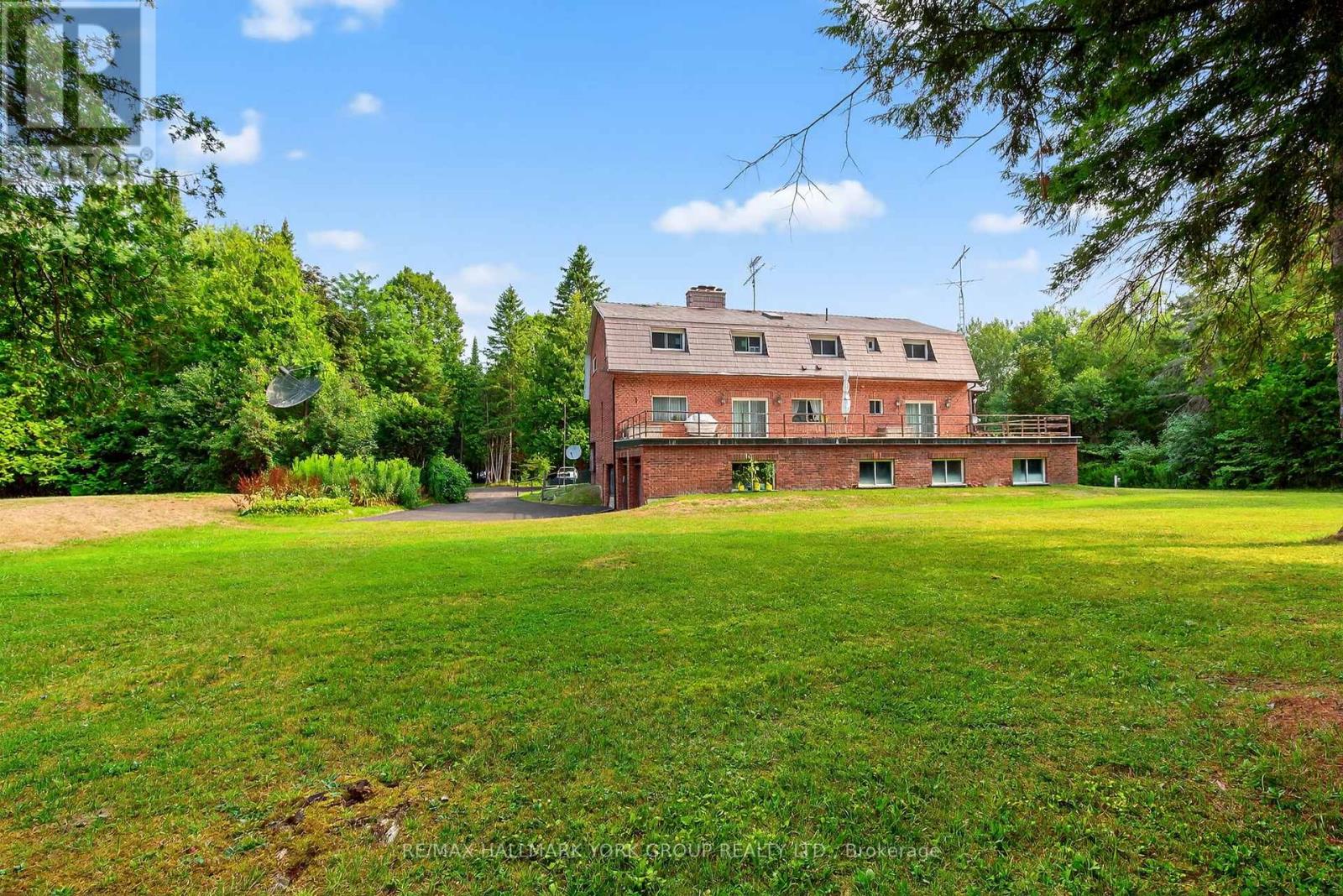 245 Davis Drive, Uxbridge, Ontario  L4A 7X4 - Photo 32 - N12338408