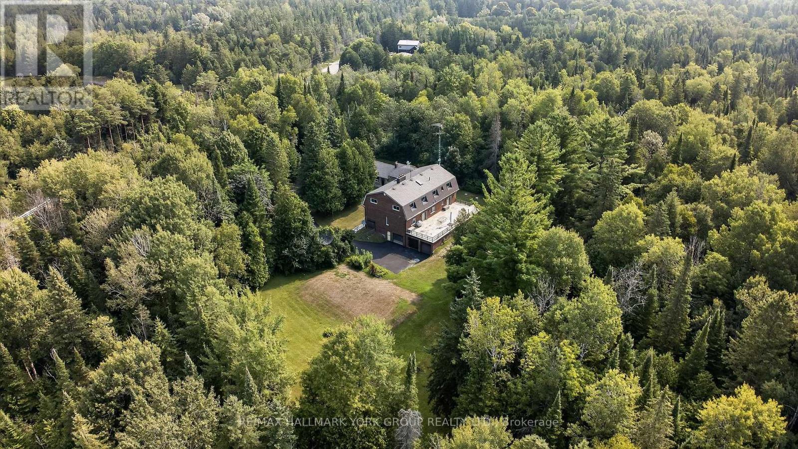 245 Davis Drive, Uxbridge, Ontario  L4A 7X4 - Photo 41 - N12338408