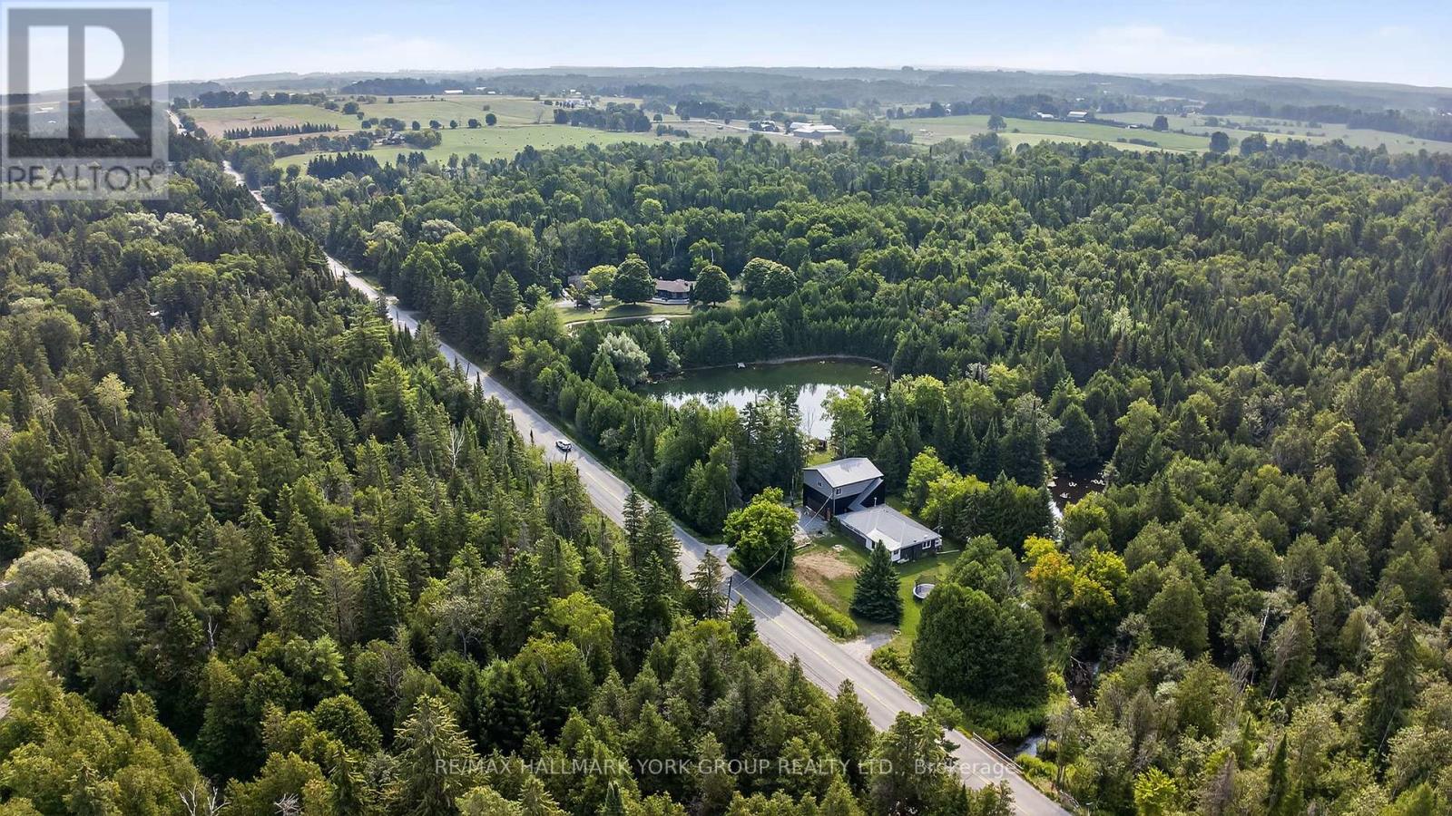 245 Davis Drive, Uxbridge, Ontario  L4A 7X4 - Photo 42 - N12338408