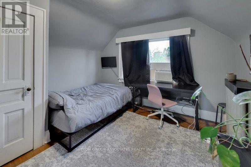 131 Lauder Avenue, Toronto, Ontario  M6H 3E4 - Photo 30 - W13693722