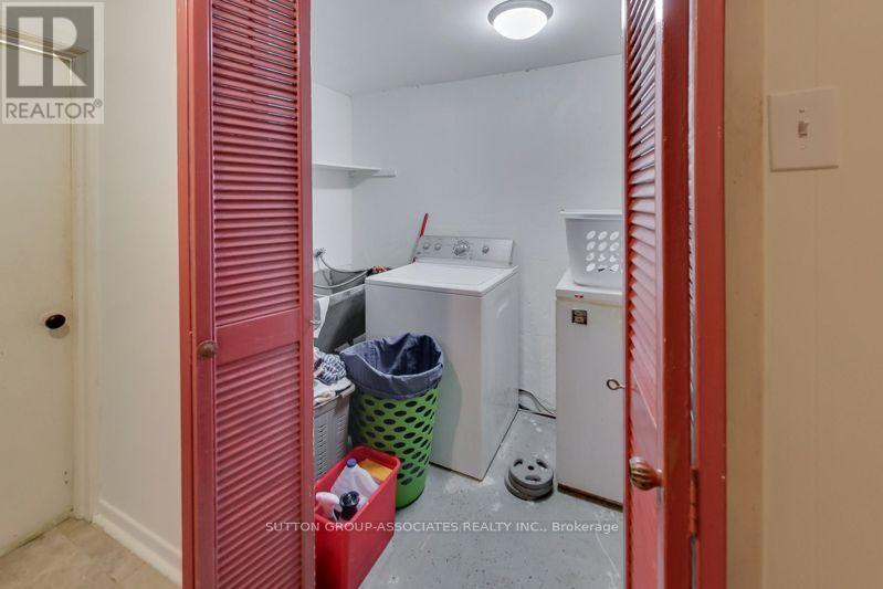 131 Lauder Avenue, Toronto, Ontario  M6H 3E4 - Photo 31 - W13693722