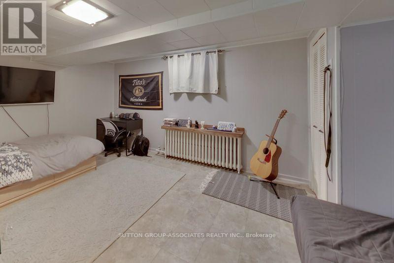 131 Lauder Avenue, Toronto, Ontario  M6H 3E4 - Photo 33 - W13693722
