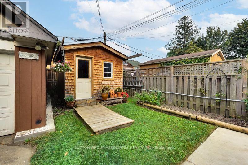 131 Lauder Avenue, Toronto, Ontario  M6H 3E4 - Photo 39 - W13693722