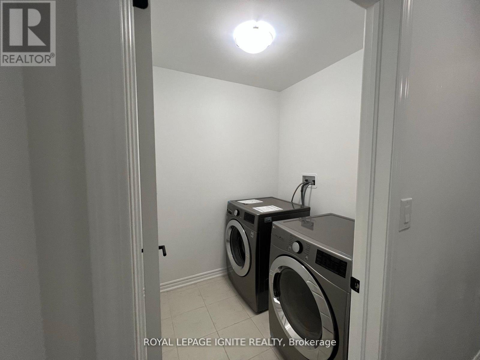 1253 Redbud Gardens, Milton, Ontario  L9E 1S2 - Photo 20 - W13693726