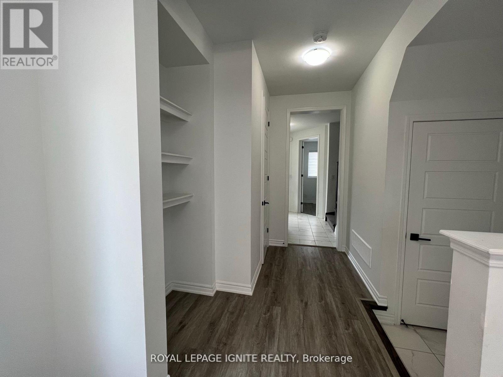 1253 Redbud Gardens, Milton, Ontario  L9E 1S2 - Photo 5 - W13693726