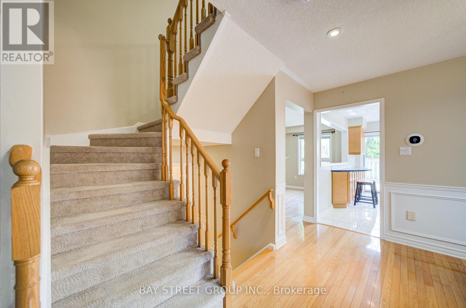 5922 Dalebrook Crescent, Mississauga, Ontario  L5M 5R9 - Photo 7 - W13693770
