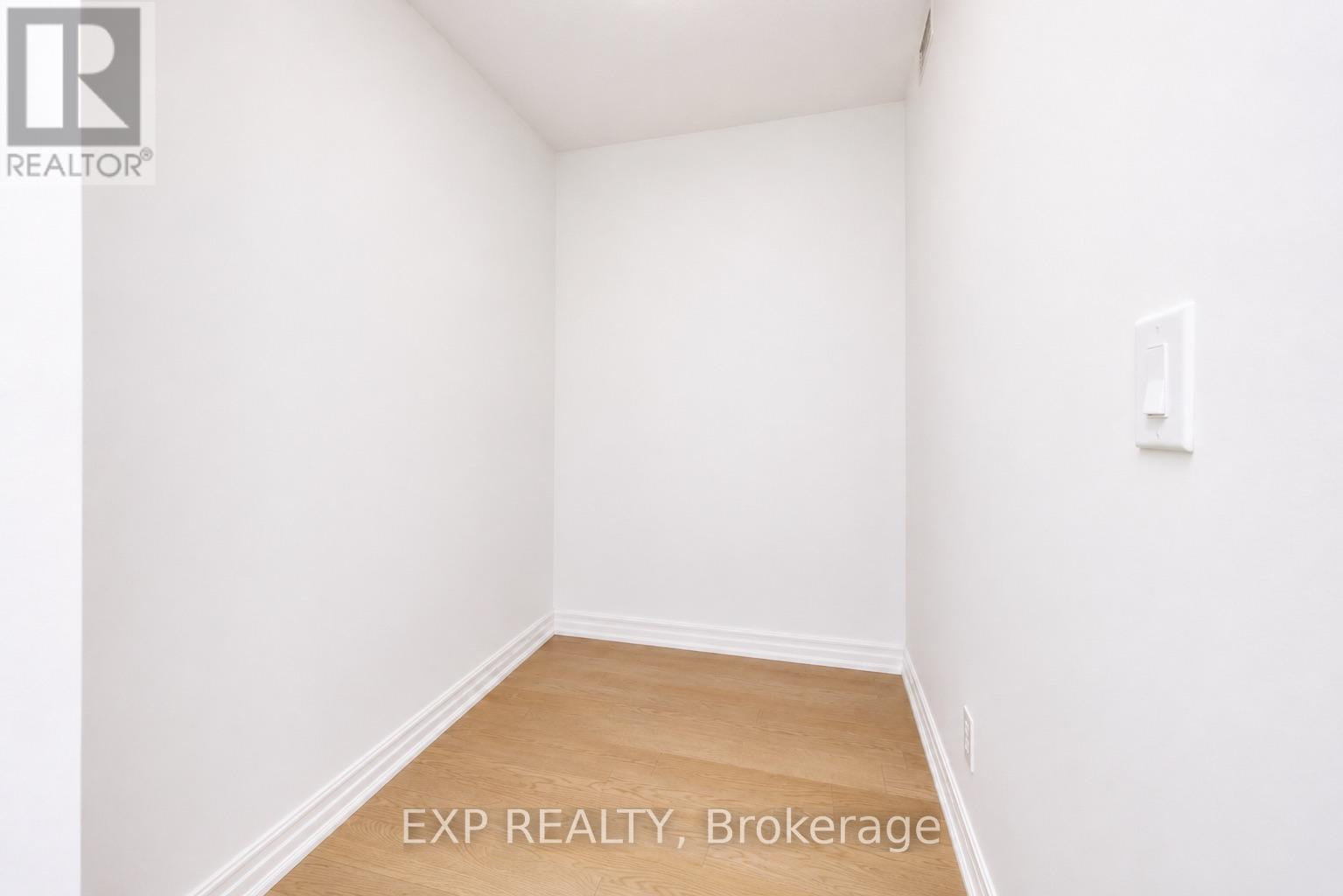 1306 - 225 Sackville Street, Toronto, Ontario  M5A 3H1 - Photo 2 - C13246748