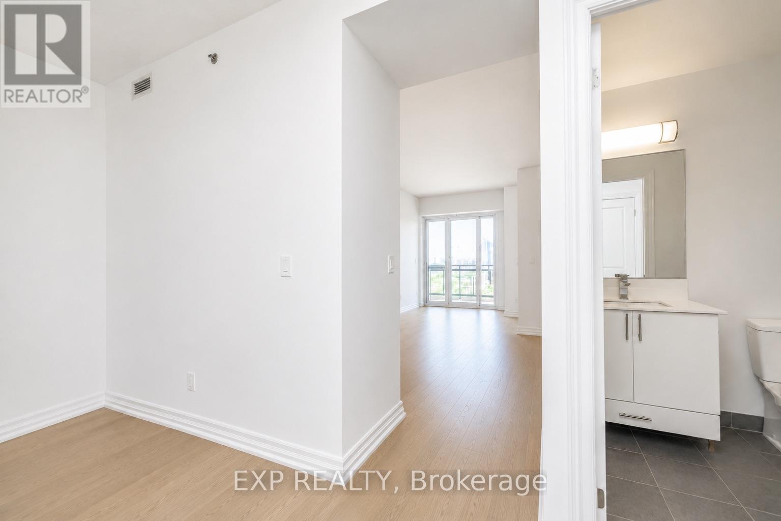 1306 - 225 SACKVILLE STREET, Toronto, Ontario