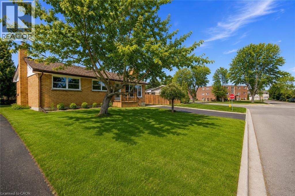 185 Burlington Street, London, Ontario  N5Z 3V9 - Photo 2 - 40857111